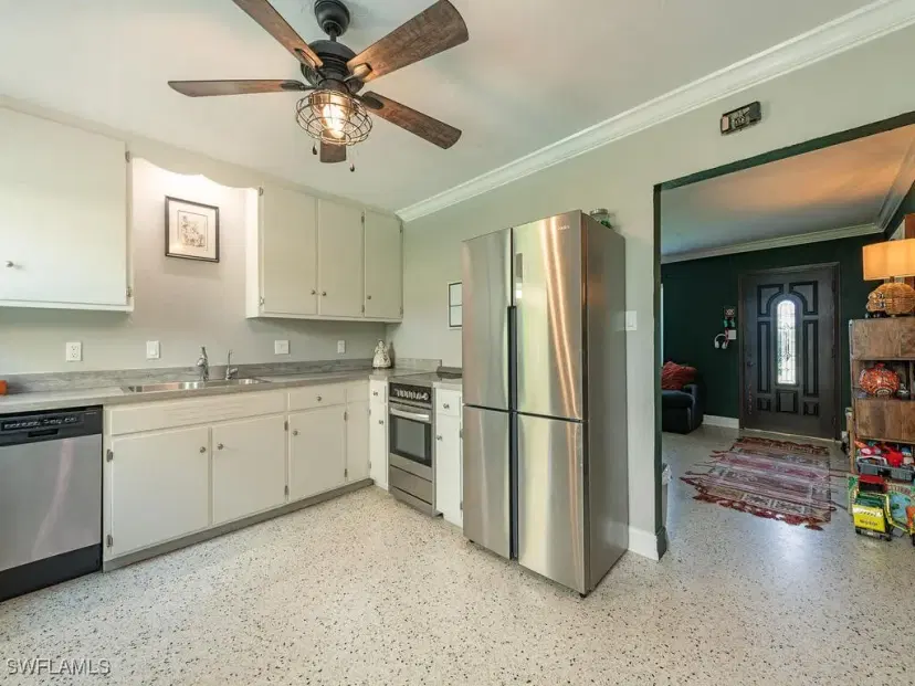 Picture of 5521 Shaddelee Ln W, Fort Myers FL 33919