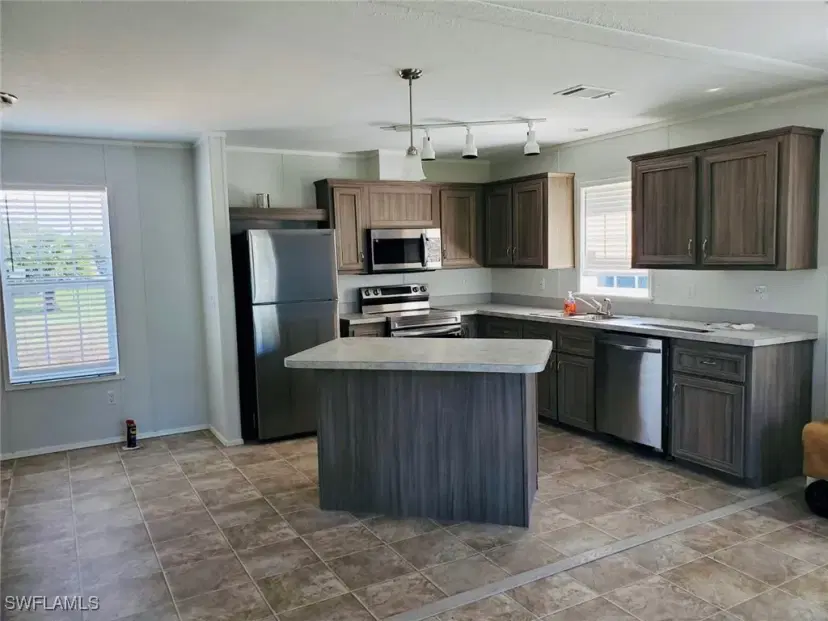 Picture of 130 Avenida Del Sur, Clewiston FL 33440