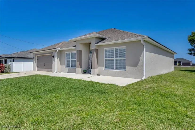 Picture of 1045 SW Embers Ter, Cape Coral FL 33991