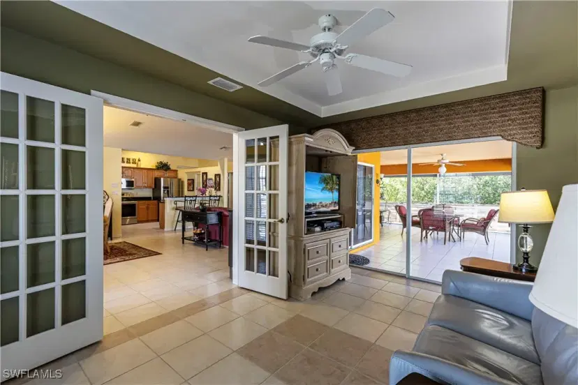 Picture of 841 Charlemagne Blvd, Naples FL 34112