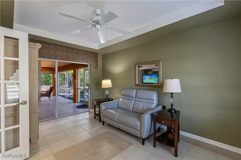 Picture of 841 Charlemagne Blvd, Naples FL 34112