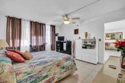 Picture of 3100 W Rolling Hills Circle 705, Davie, FL 33328