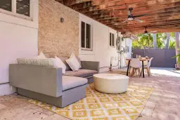 Picture of 1105 NE 133Rd St, North Miami, FL 33161