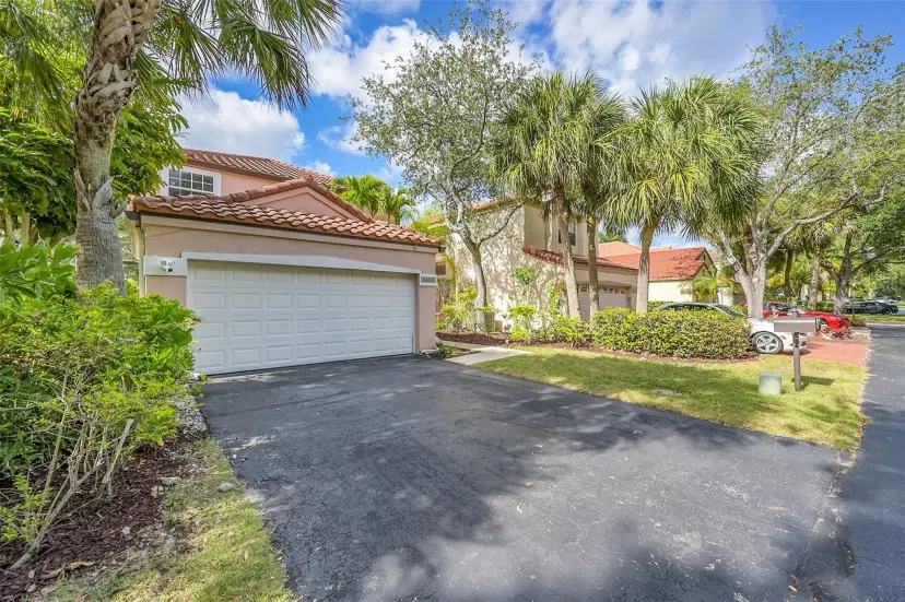 Picture of 10640 NW 10Th St, Plantation FL 33322