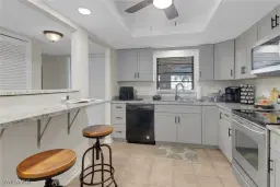 Picture of 3720 SE 10Th Ave 102, Cape Coral, FL 33904