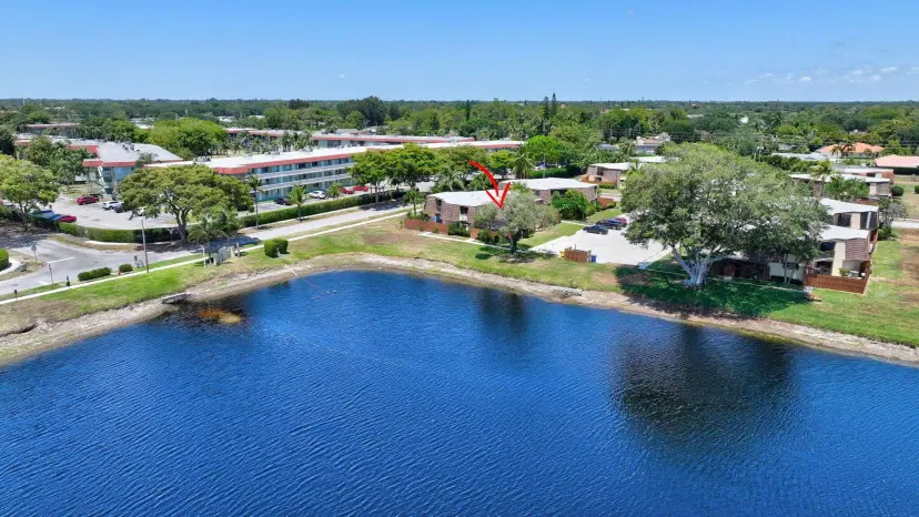 Picture of 44 Springdale Circle, Palm Springs FL 33461