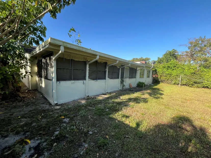 Picture of 2329 Lake Worth Road, Lake Worth FL 33461