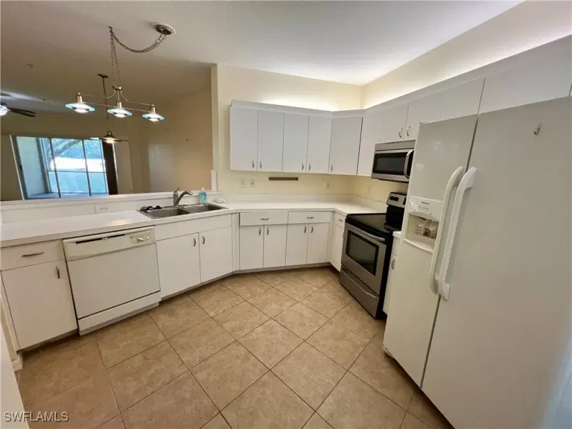 Picture of 12030 Summergate Cir 103, Fort Myers FL 33913
