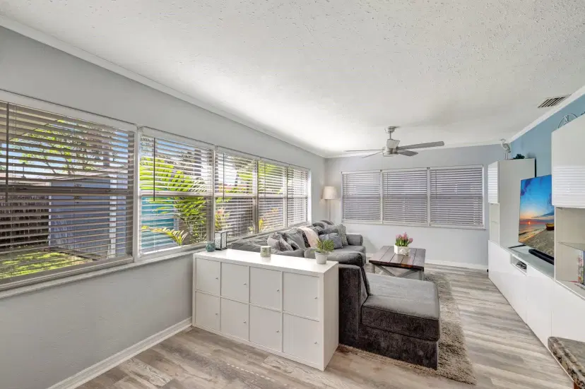 Picture of 4621 NE 4Th Ave, Oakland Park FL 33334