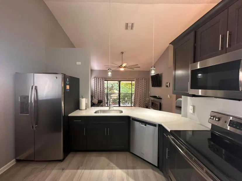 Picture of 13 Via De Casas Sur 203, Boynton Beach FL 33426