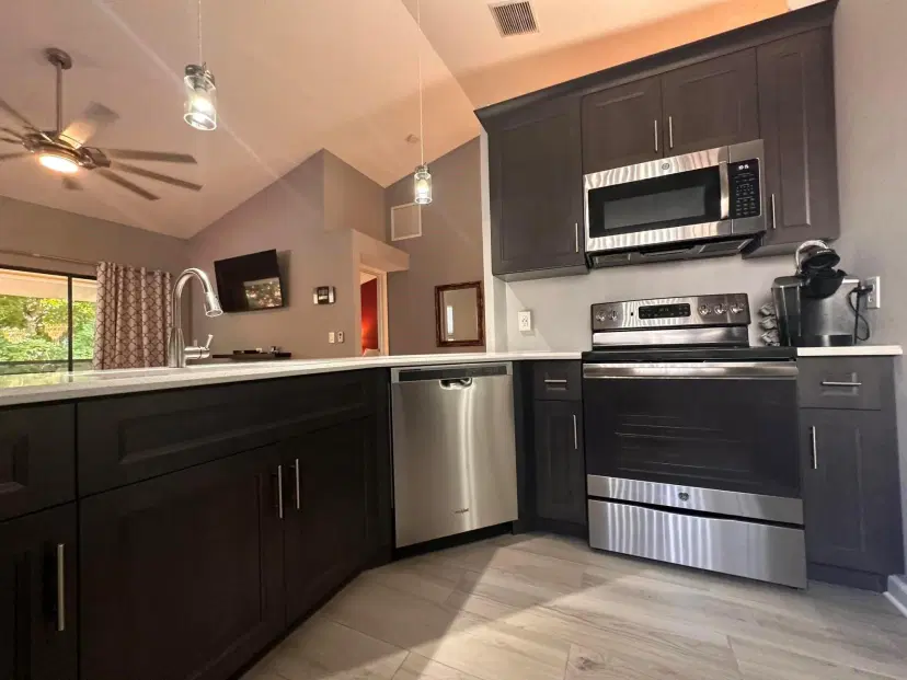 Picture of 13 Via De Casas Sur 203, Boynton Beach FL 33426