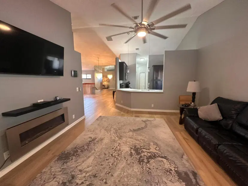 Picture of 13 Via De Casas Sur 203, Boynton Beach FL 33426