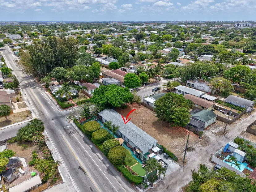 Picture of 629 N D Street, Lake Worth Beach FL 33460