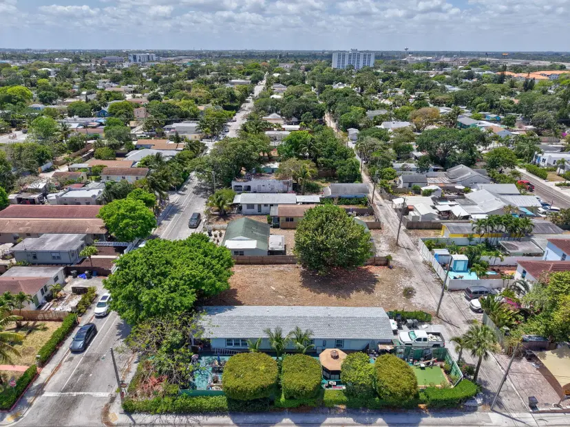 Picture of 629 N D Street, Lake Worth Beach FL 33460