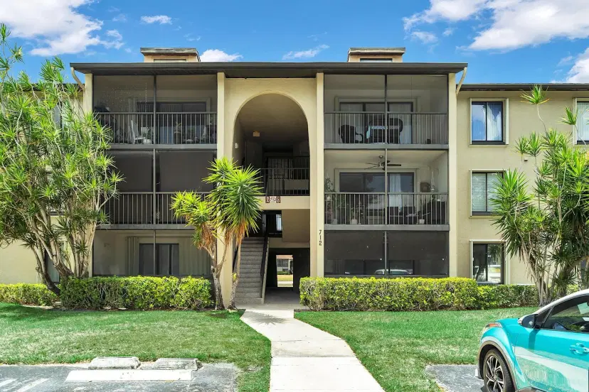 Picture of 712 Sunny Pine Way D1, Greenacres FL 33415