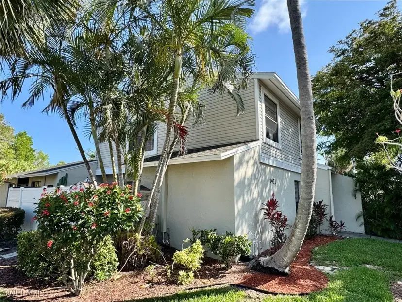 Picture of 1431 SW Courtyards Ter 115, Cape Coral FL 33914