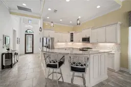 Picture of 6541 Roma Way, Naples, FL 34113