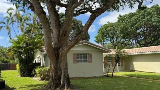 Picture of 550 NW 66Th Ave, Plantation FL 33317