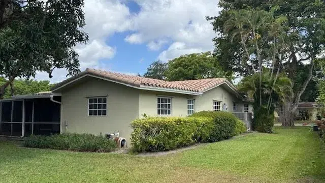 Picture of 550 NW 66Th Ave, Plantation FL 33317