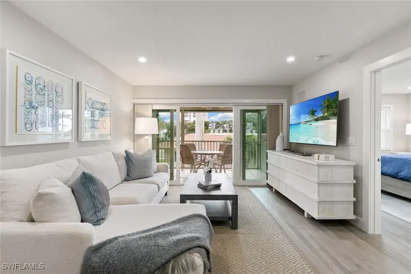Picture of 261 S Collier Blvd 304, Marco Island FL 34145