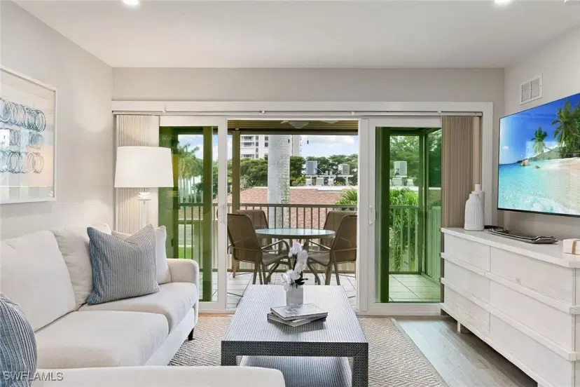 Picture of 261 S Collier Blvd 304, Marco Island FL 34145
