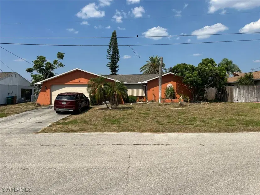 Picture of 3805 SE 10Th Ave, Cape Coral FL 33904