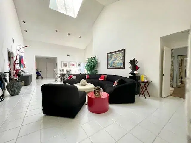 Picture of 14 Windsor Lane, Boynton Beach FL 33436