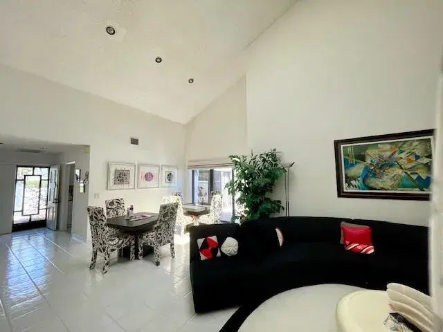 Picture of 14 Windsor Lane, Boynton Beach FL 33436