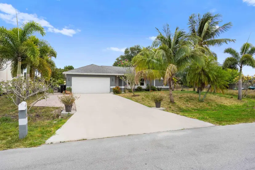 Picture of 3561 SW Pumpkin Street, Port St Lucie FL 34953