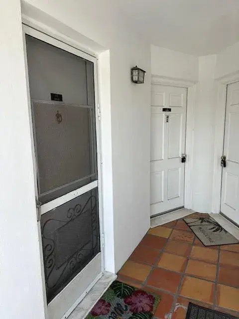 Picture of 331 Tequesta Drive 212, Tequesta FL 33469