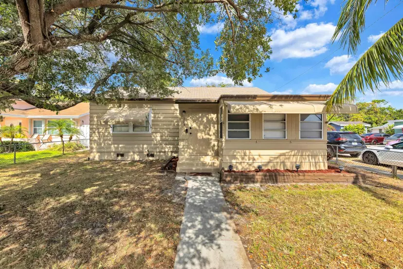 Picture of 1031 N C Street, Lake Worth Beach FL 33460