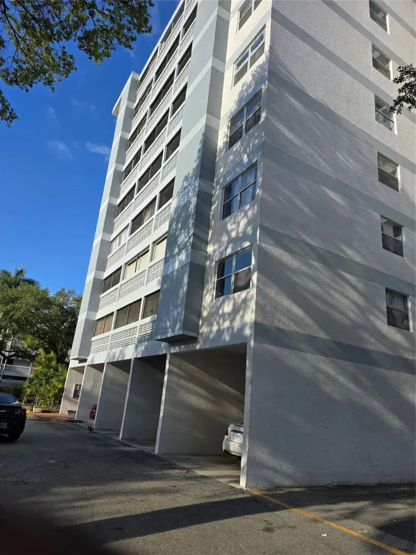 Picture of 3301 Spanish Moss Ter 305, Lauderhill FL 33319