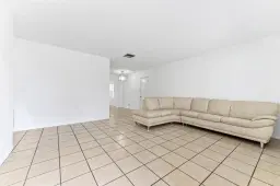 Picture of 7000 NW 95Th Terrace, Tamarac, FL 33321