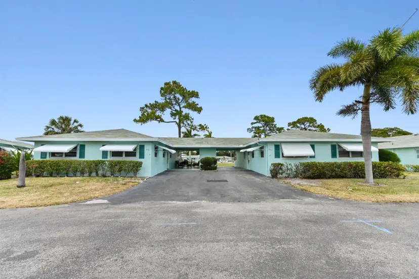 Picture of 604 Hummingbird Lane 604, Delray Beach FL 33445