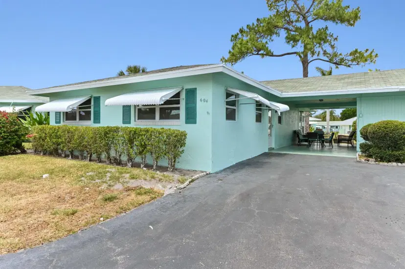 Picture of 604 Hummingbird Lane 604, Delray Beach FL 33445