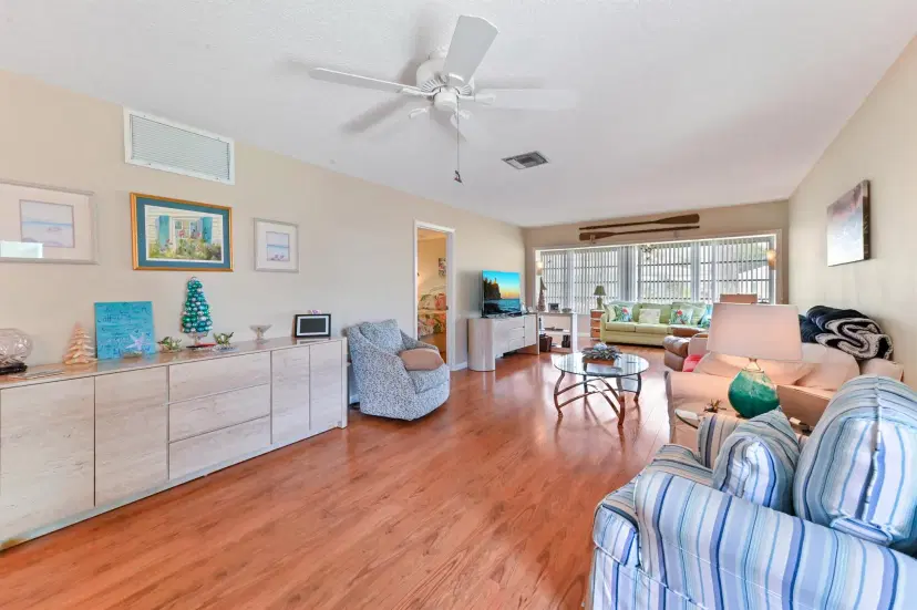 Picture of 604 Hummingbird Lane 604, Delray Beach FL 33445