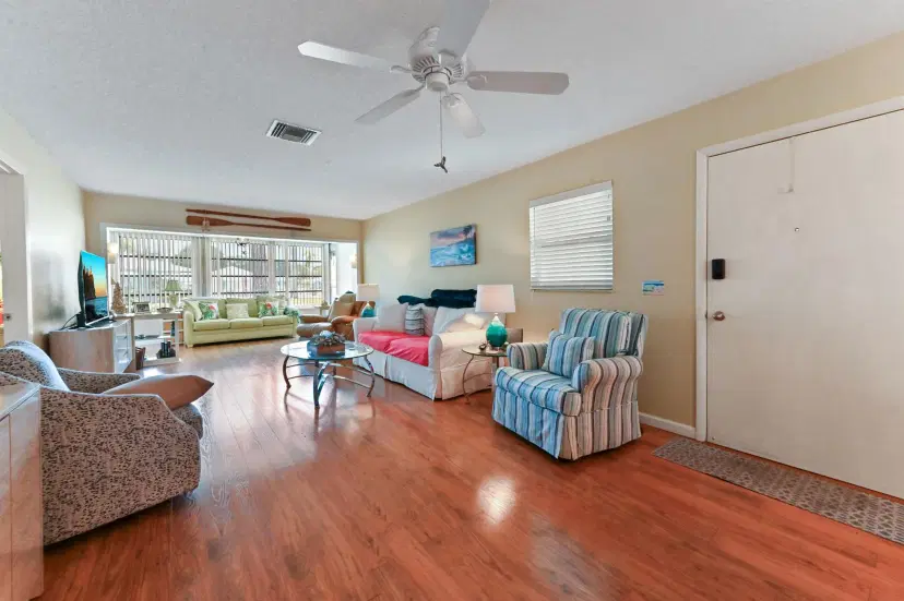 Picture of 604 Hummingbird Lane 604, Delray Beach FL 33445