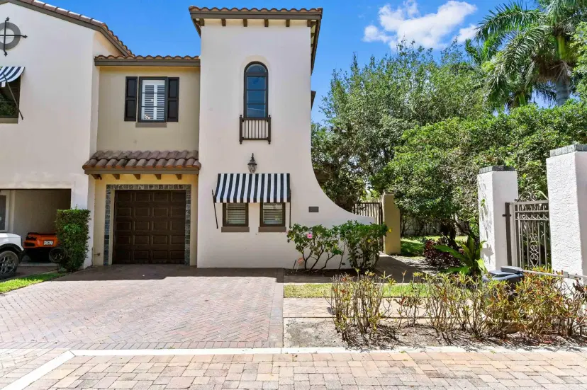 Picture of 210 Via Villagio, Hypoluxo FL 33462