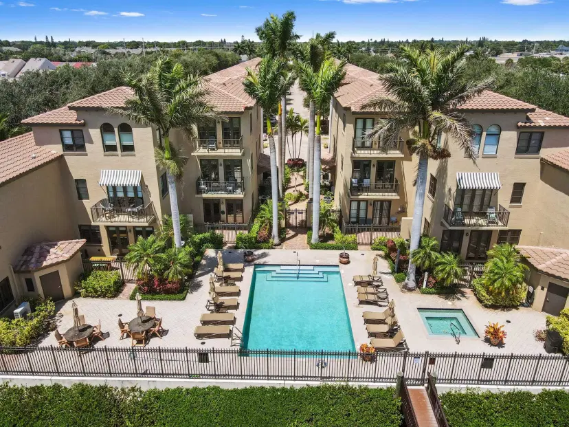 Picture of 210 Via Villagio, Hypoluxo FL 33462