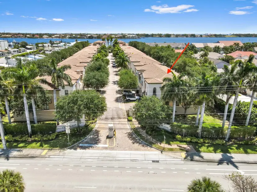 Picture of 210 Via Villagio, Hypoluxo FL 33462