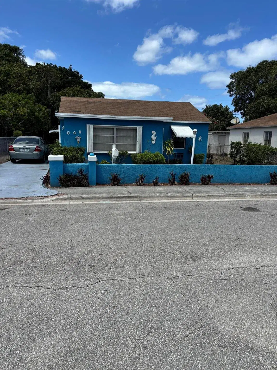 Picture of 640 W 2Nd Street, Riviera Beach, FL 33404