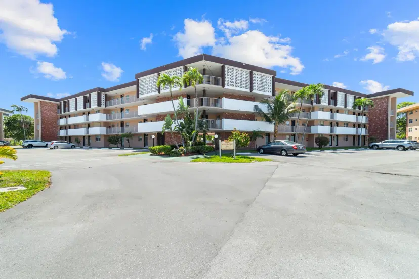 Picture of 2951 NW 46Th Avenue 306, Lauderdale Lakes FL 33313