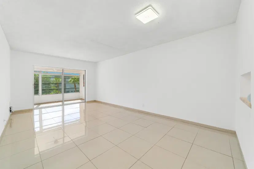 Picture of 2951 NW 46Th Avenue 306, Lauderdale Lakes FL 33313