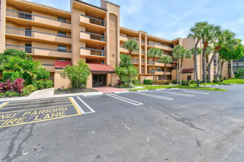 Picture of 950 Egret Circle 5108, Delray Beach FL 33444