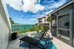 Picture of 311 La Peninsula Blvd 311, Naples, FL 34113