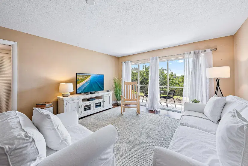 Picture of 405 Us Highway 1 104, North Palm Beach FL 33408