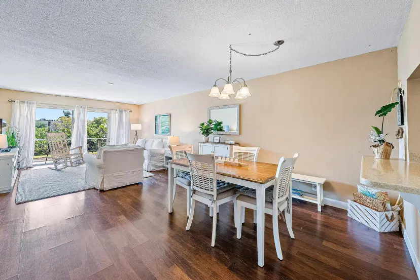 Picture of 405 Us Highway 1 104, North Palm Beach FL 33408