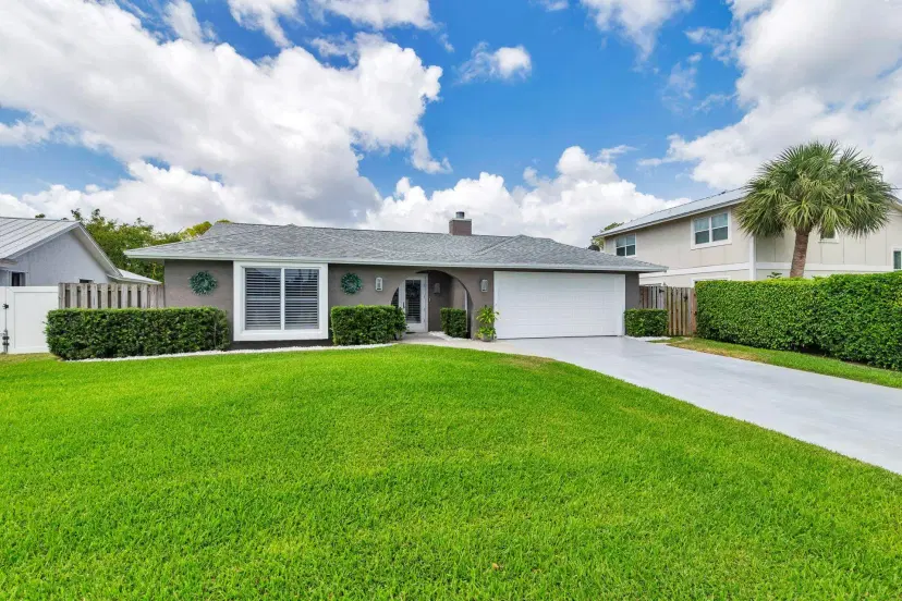 Picture of 1155 Rainwood Circle, Palm Beach Gardens FL 33410