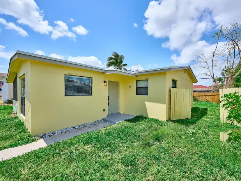 Picture of 201 Ocean Parkway, Boynton Beach FL 33435