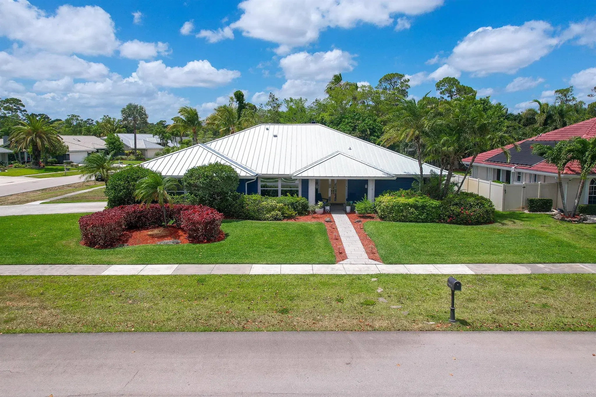 Picture of 13479 Northumberland Circle, Wellington, FL 33414